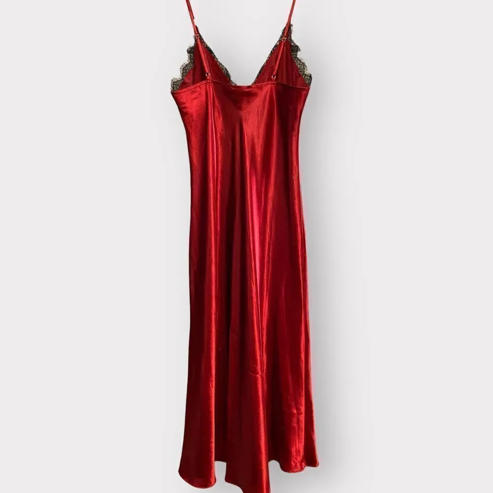 Vintage Romantic Red Satin & Black Lace Nightgown, 90’s Jones New York - Picture 9 of 11